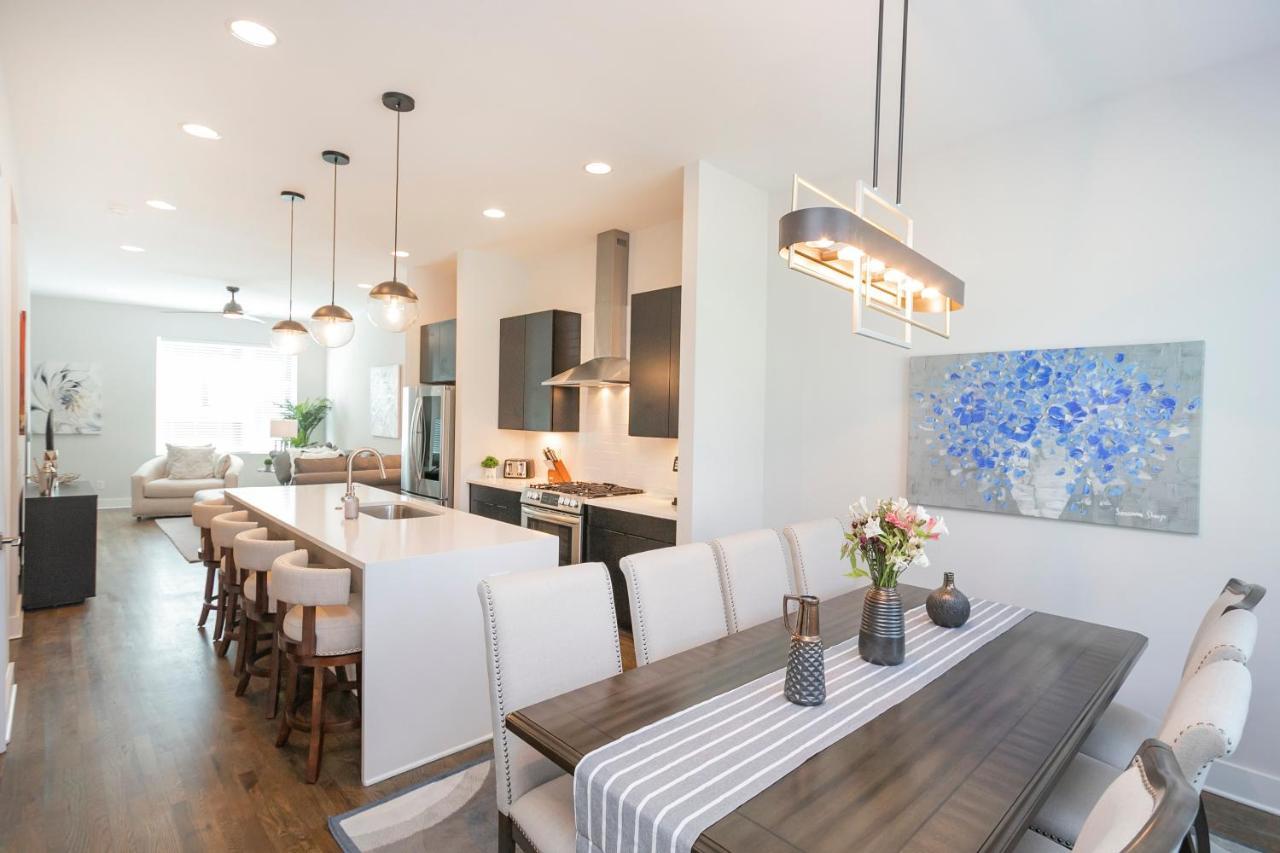 Luxury Townhome Skyline Views Mins To Dt Nashville Exterior photo