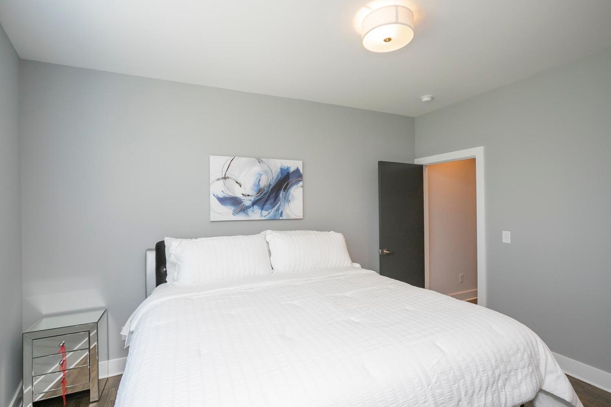 Luxury Townhome Skyline Views Mins To Dt Nashville Exterior photo