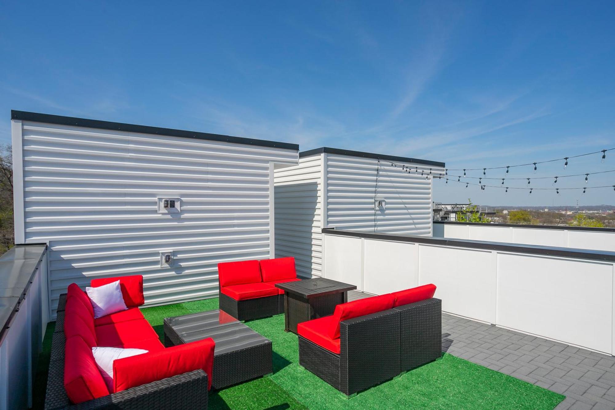 Luxury Townhome Skyline Views Mins To Dt Nashville Exterior photo