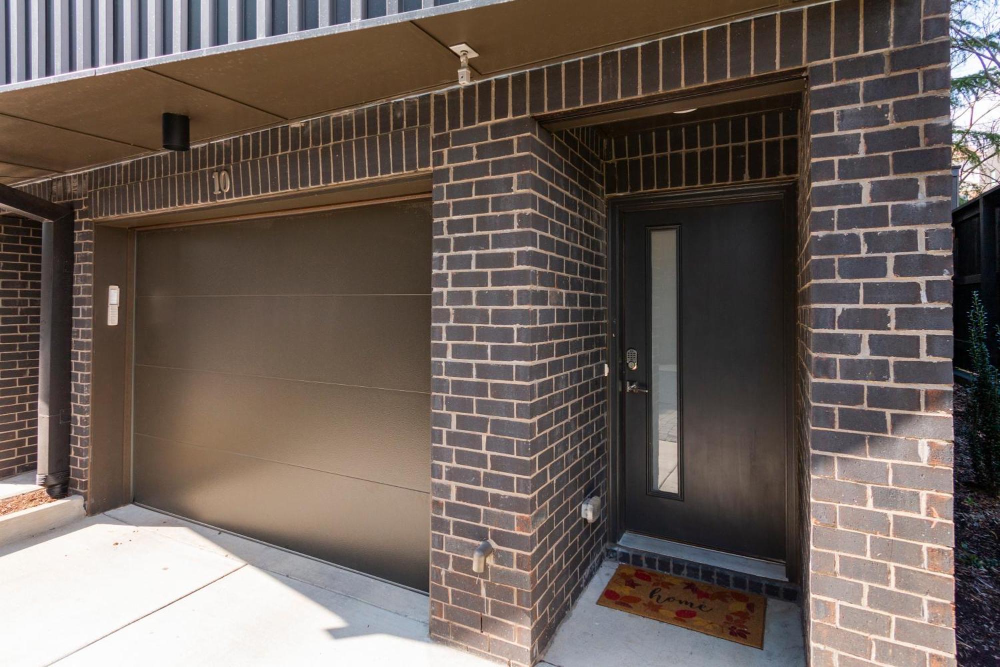 Luxury Townhome Skyline Views Mins To Dt Nashville Exterior photo