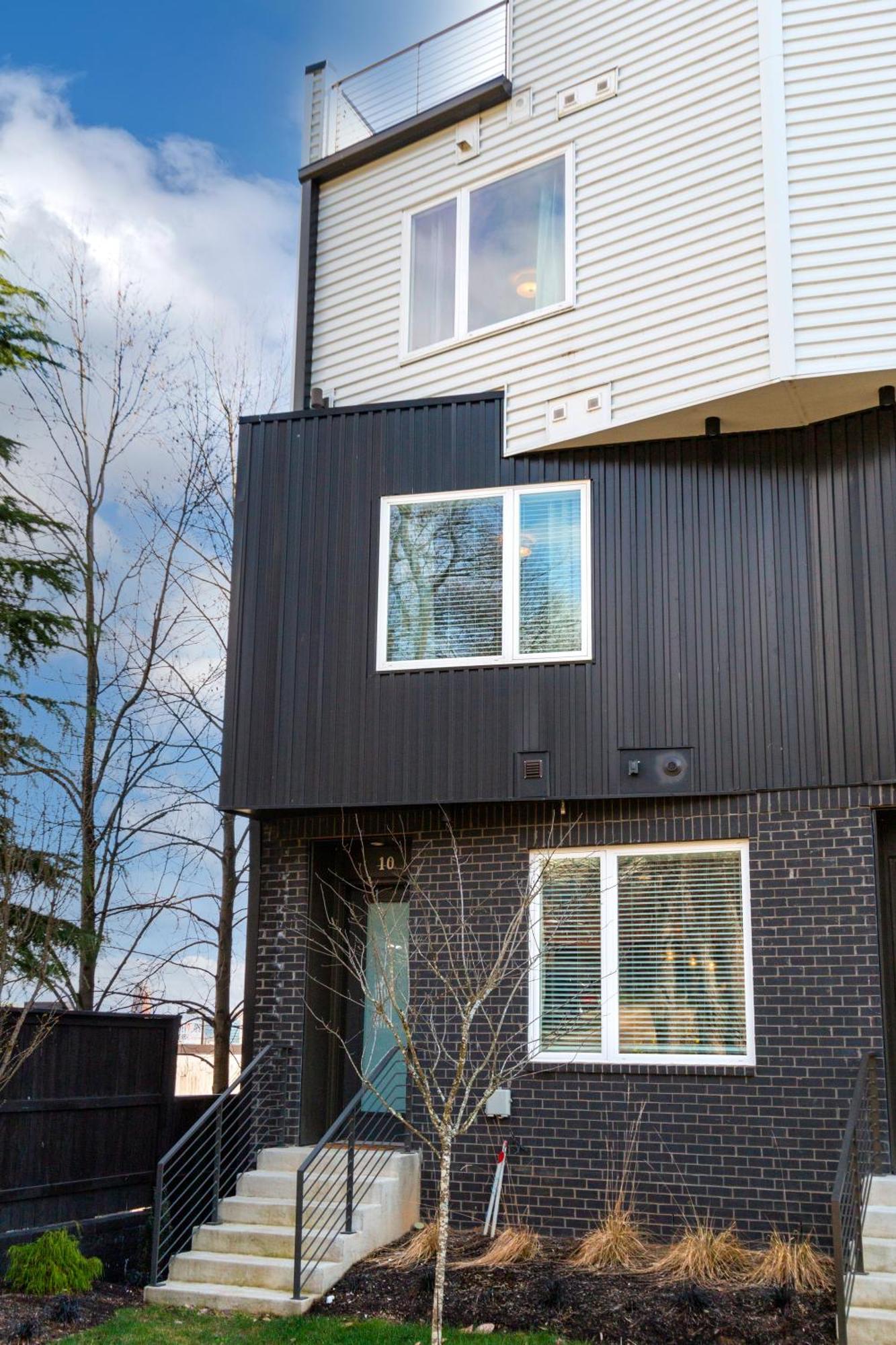 Luxury Townhome Skyline Views Mins To Dt Nashville Exterior photo